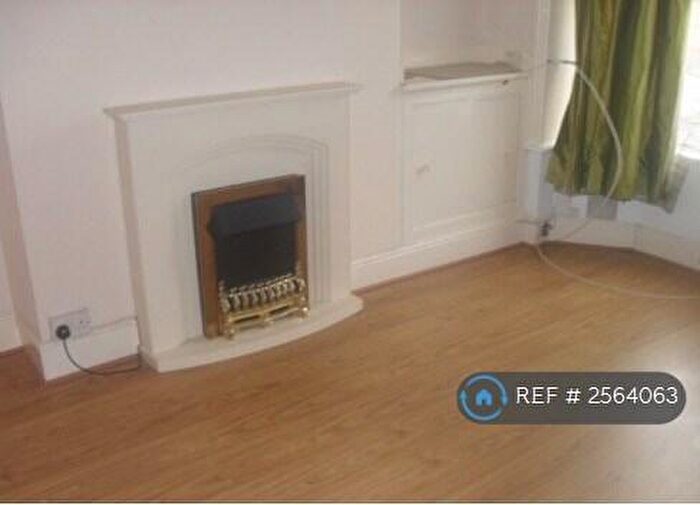 3 Bedroom Terraced House To Rent In Osborne Road, Erdington, Birmingham, B23