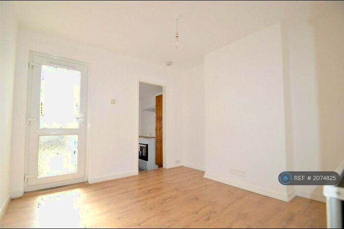 2 Bedroom Terraced House To Rent In Boulogne Road, Croydon, CR0