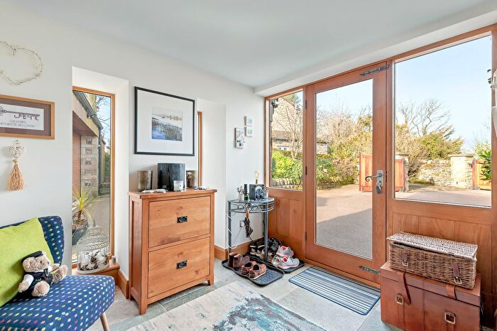 4 Bedroom Barn Conversion For Sale In Crossbank Road, Addingham, Ilkley, West Yorkshire, LS29