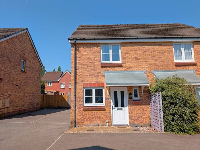 2 Bedroom Semi-Detached House To Rent In Waun Draw, Caerphilly, CF83