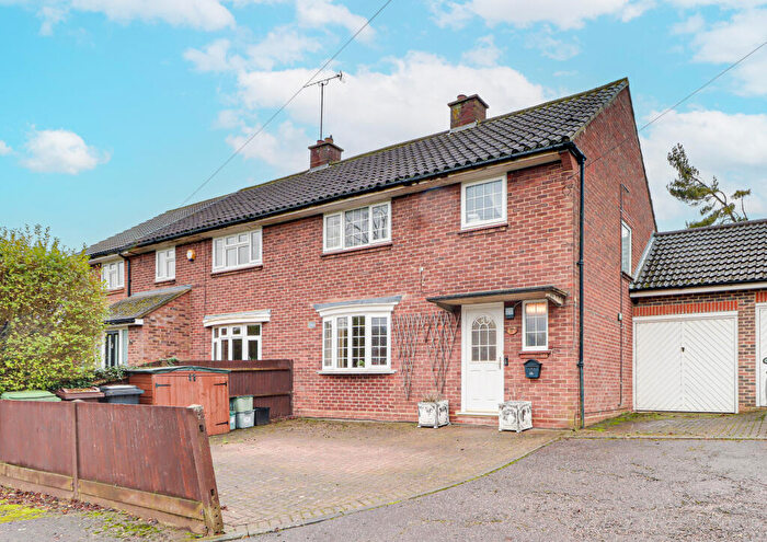 3 Bedroom Semi-Detached House For Sale In Lybury Lane, Redbourn, St. Albans, AL3