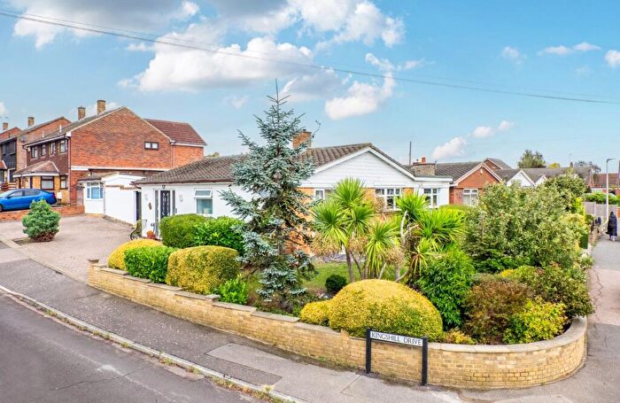 3 Bedroom Detached Bungalow For Sale In Kingshill Drive, Hoo, Rochester, ME3