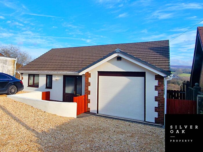 4 Bedroom Property For Sale In Fforest Road, Pontarddulais, Swansea, SA4