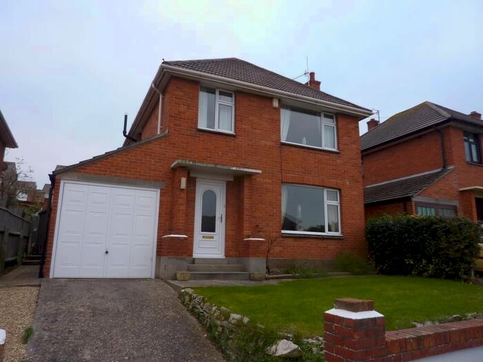 3 Bedroom Detached House To Rent In Freemantle Road, Weymouth, DT4