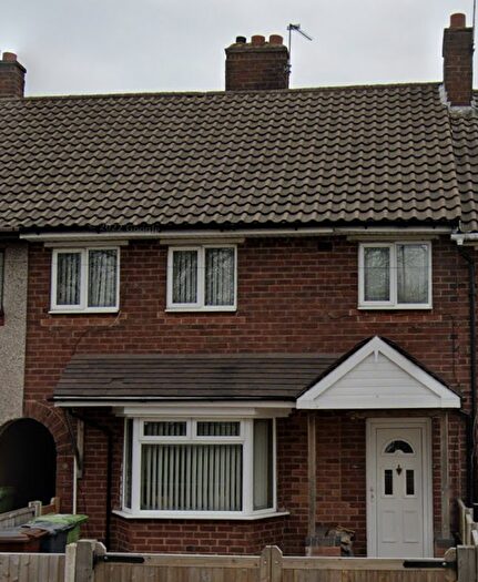 2 Bedroom End Terrace House To Rent In Stephenson Avenue, Walsall, WS2