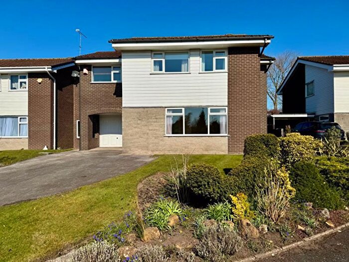 4 Bedroom Detached House For Sale In Coniston Drive, Holmes Chapel, Crewe, CW4