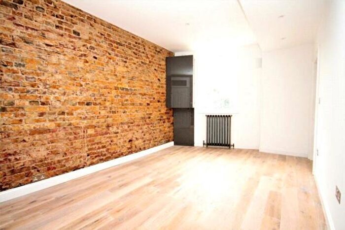 1 Bedroom Flat To Rent In Essex Road, London, N1