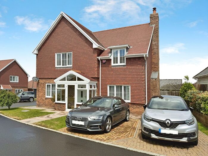 4 Bedroom Detached House For Sale In Halden Close, High Halden, Ashford, TN26