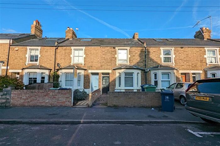 3 Bedroom Terraced House To Rent In Hurst Street, Oxford, OX4