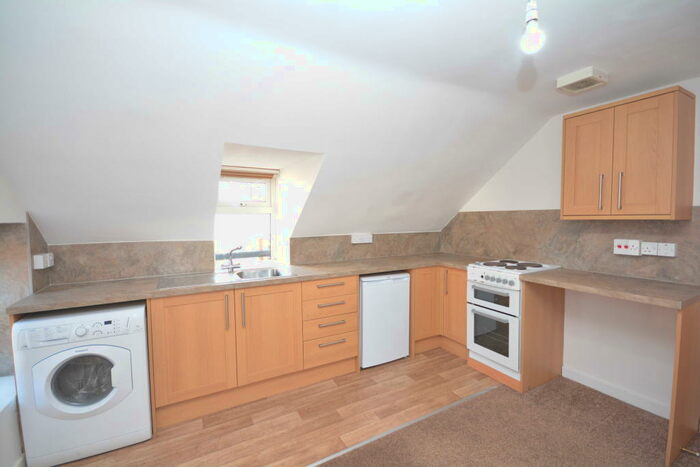 1 Bedroom Flat To Rent In Tomnahurich St, Inverness, IV3