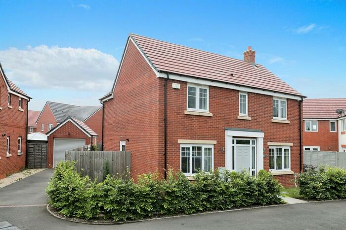 4 Bedroom Detached House For Sale In Anderton Avenue, Wellesbourne, Warwick, CV35