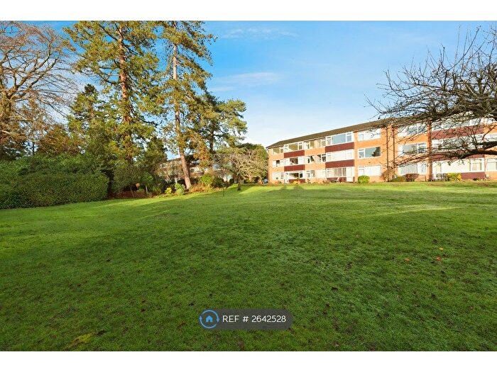2 Bedroom Flat To Rent In Wray Common Road, Reigate, RH2