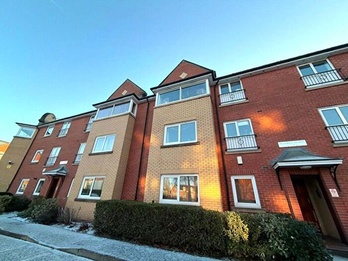 3 Bedroom Apartment To Rent In Whiteoak Road, Fallowfield, Manchester, M14
