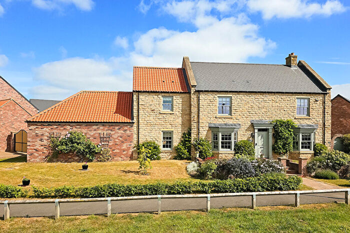4 Bedroom Detached House For Sale In Bishop Monkton, Harrogate, HG3