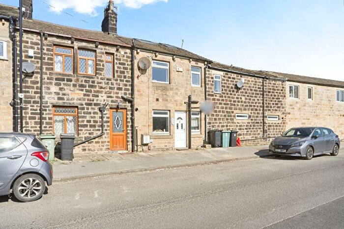 3 Bedroom Terraced House For Sale In Windmill Fold, Yeadon, Leeds, LS19