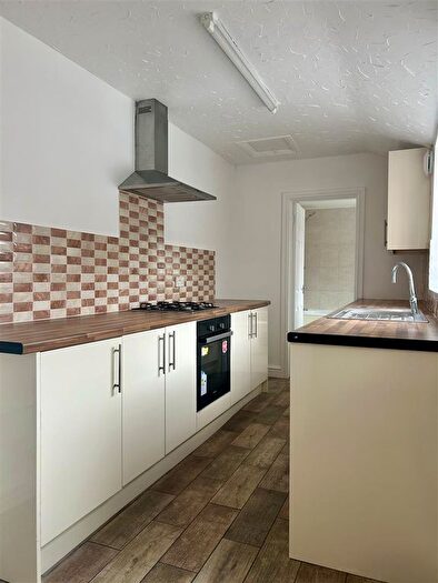 3 Bedroom Property To Rent In Fairmont Road, Grimsby, DN32