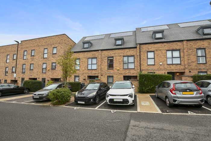 4 Bedroom Terraced House To Rent In Hurrell Drive, Harrow, HA2