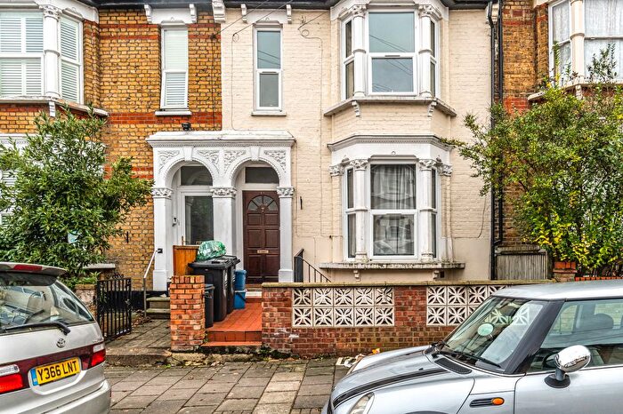 5 Bedroom Terraced House To Rent In Sach Road, Upper Clapton, Hackney, London, E5