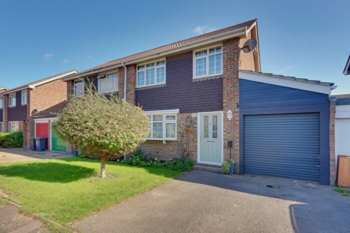 3 Bedroom Semi-Detached House For Sale In Nutwick Road, Denvilles, Havant, PO9