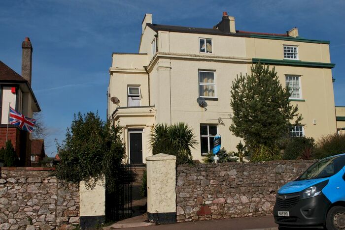 1 Bedroom Flat To Rent In Salterton Road, Exmouth, EX8