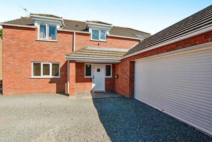 4 Bedroom Detached House For Sale In Derby Avenue, Skegness, PE25