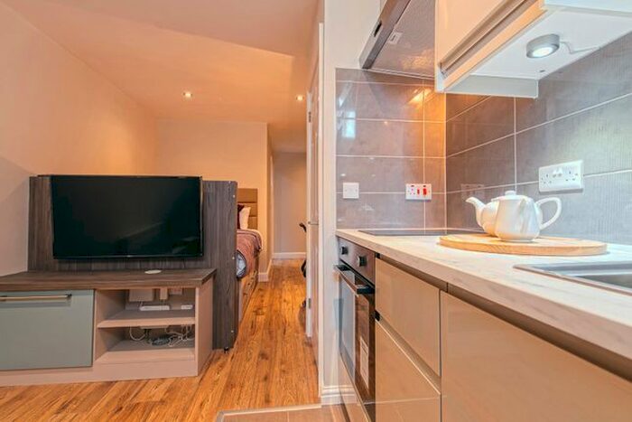 Studio To Rent In Apt, Eagle House #, M3