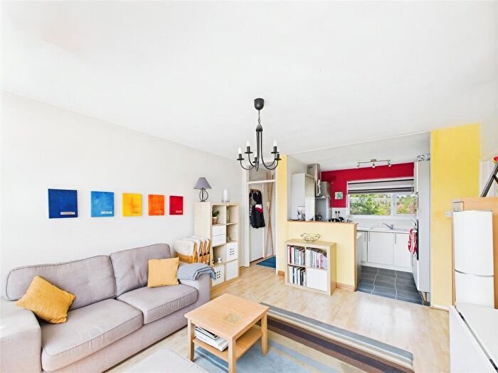 2 Bedroom Apartment For Sale In Douglas Court, Toton, Nottingham, Nottinghamshire, NG9