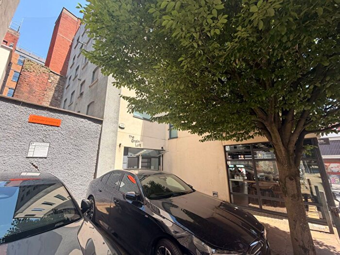 Studio To Rent In Queen Square Avenue, Bristol, BS1