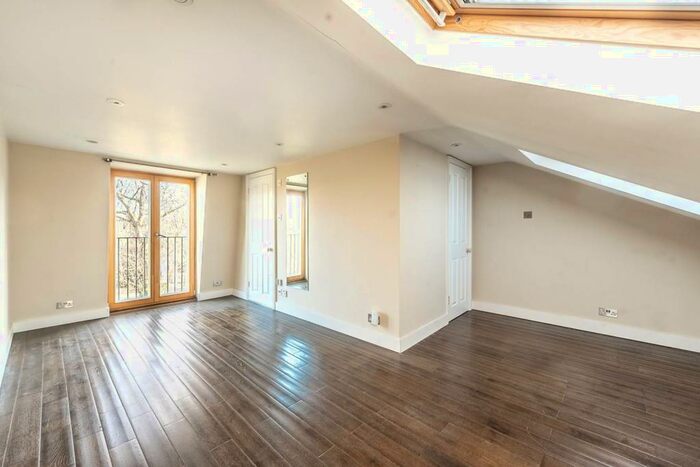 4 Bedroom Terraced House To Rent In Tetcott Road, Chelsea, London, SW10