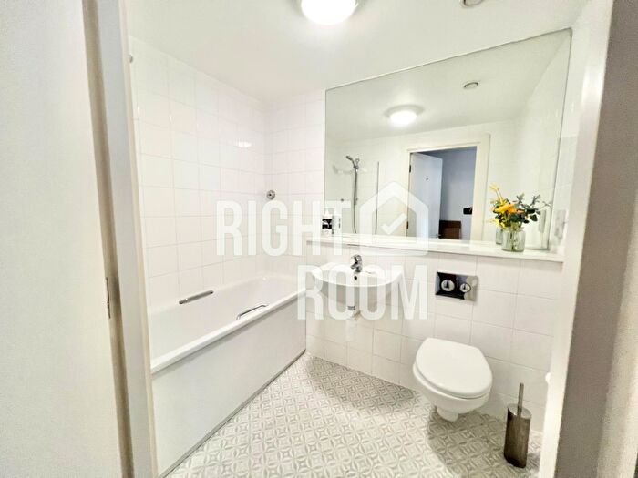1 Bedroom Flat To Rent In St. Georges Avenue, London, N7