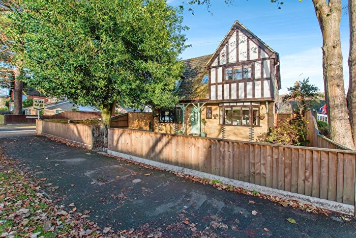 4 Bedroom Detached House For Sale In Clarkson Avenue, Wisbech, PE13