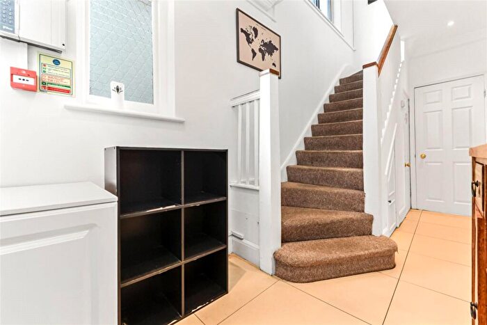 5 Bedroom Semi-Detached House To Rent In Glebe Crescent, London, NW4