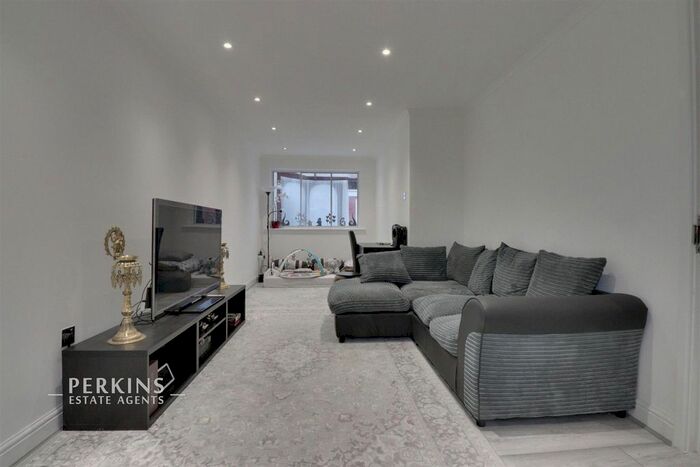 3 Bedroom Terraced House To Rent In Makepeace Road, Northolt, UB5