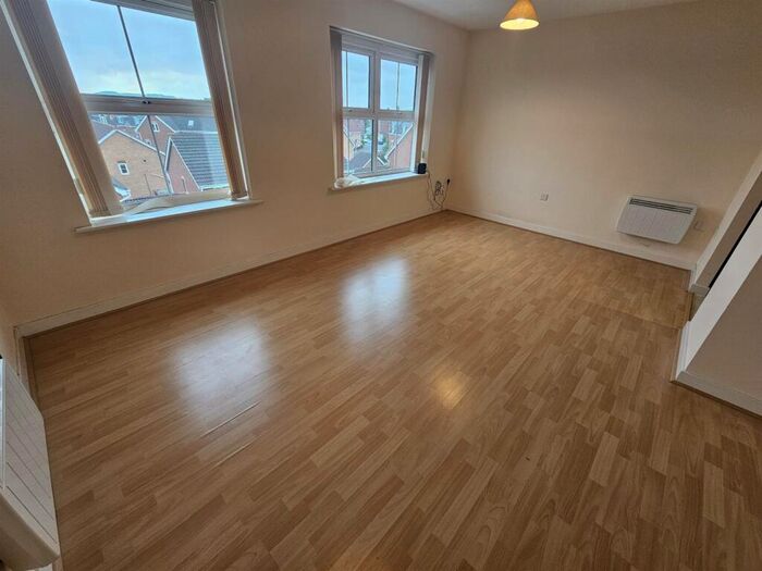 2 Bedroom Apartment To Rent In Mountbatten Way, NG9