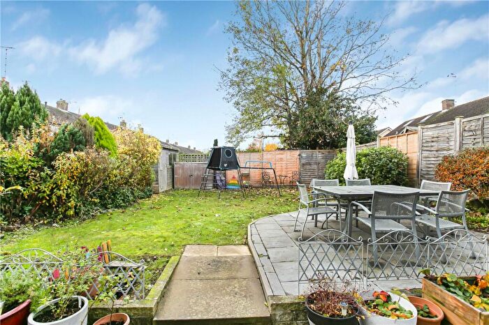 3 Bedroom End Of Terrace House For Sale In Howlands, Welwyn Garden City, Hertfordshire, AL7