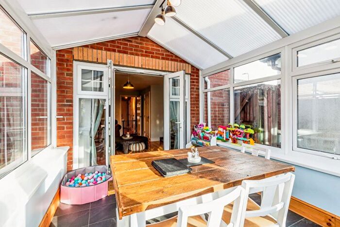 3 Bedroom End Of Terrace House For Sale In Parc Y Garreg, Kidwelly, Carmarthenshire, SA17