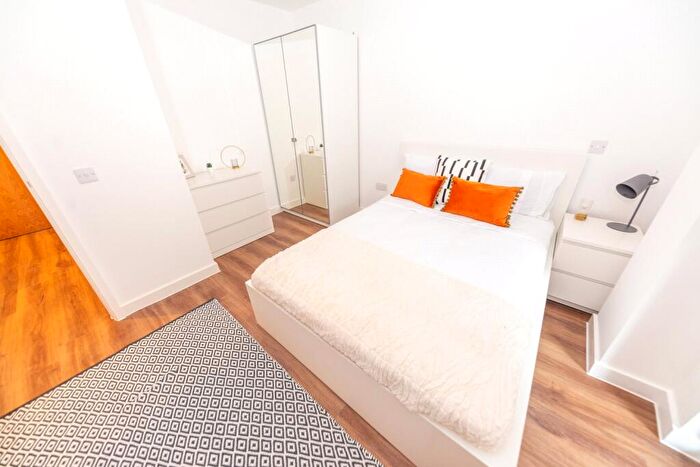 1 Bedroom Flat To Rent In The Gateway, Trafford Road, Salford, M5