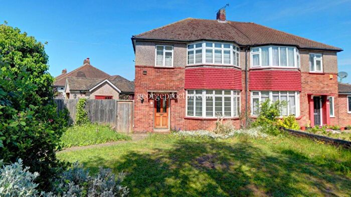 3 Bedroom Semi-Detached House To Rent In Shepperton Road, Petts Wood, Orpington, BR5