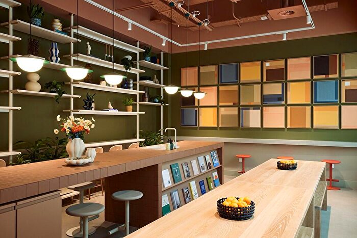 1 Bedroom Apartment To Rent In Candleriggs, Trongate, Glasgow, G1