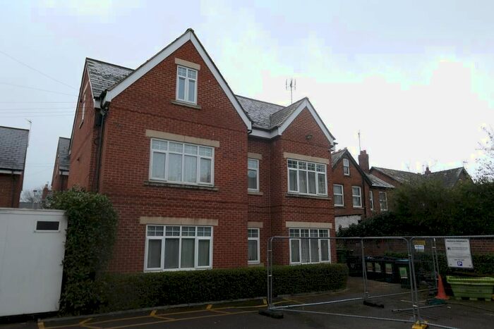2 Bedroom Flat To Rent In Crown Green Court, Gloucester, Gloucester, GL1