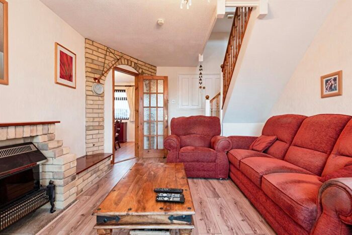 3 Bedroom Terraced House For Sale In Chaucer Road, Royston, SG8