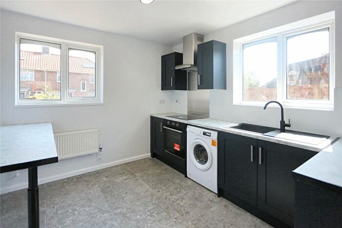 4 Bedroom Semi-Detached House To Rent In Shorncliffe Avenue, Norwich, Norfolk, NR3