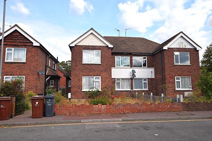 2 Bedroom Flat To Rent In Millbrook Gardens, Chadwell Heath, RM6