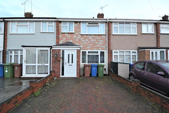 3 Bedroom Terraced House To Rent In Penny Lane, Stanford-Le-Hope, Essex, SS17