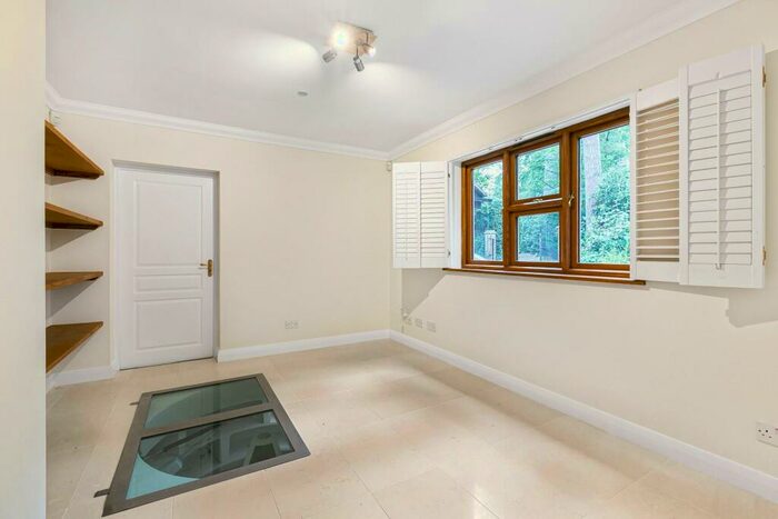 5 Bedroom Detached House To Rent In West Riding, Tewin, Welwyn, AL6
