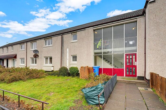 2 Bedroom Flat To Rent In Neil Avenue, Irvine, KA12