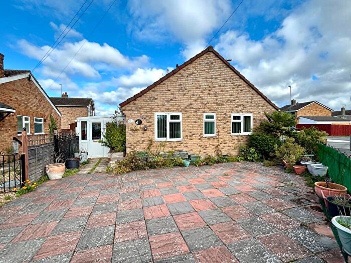 3 Bedroom Bungalow For Sale In The Grove, Market Deeping, PE6