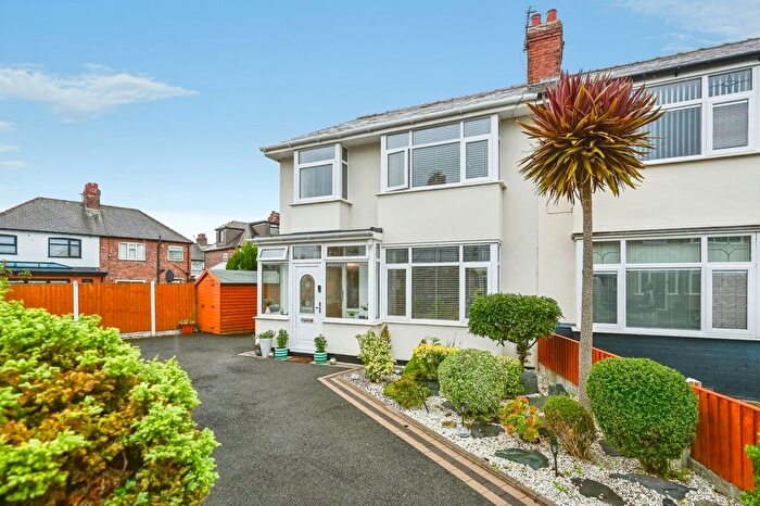 3 Bedroom Semi Detached House For Sale In Rutherglen Avenue, Liverpool, Merseyside, L23