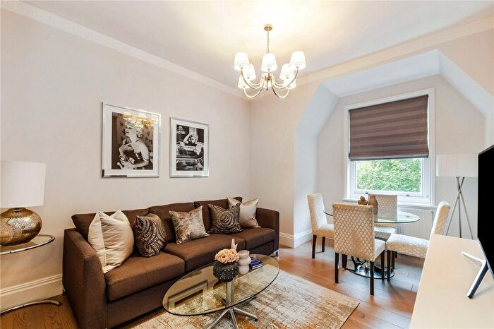 2 Bedroom Flat To Rent In Sloane Gardens, London, SW1W