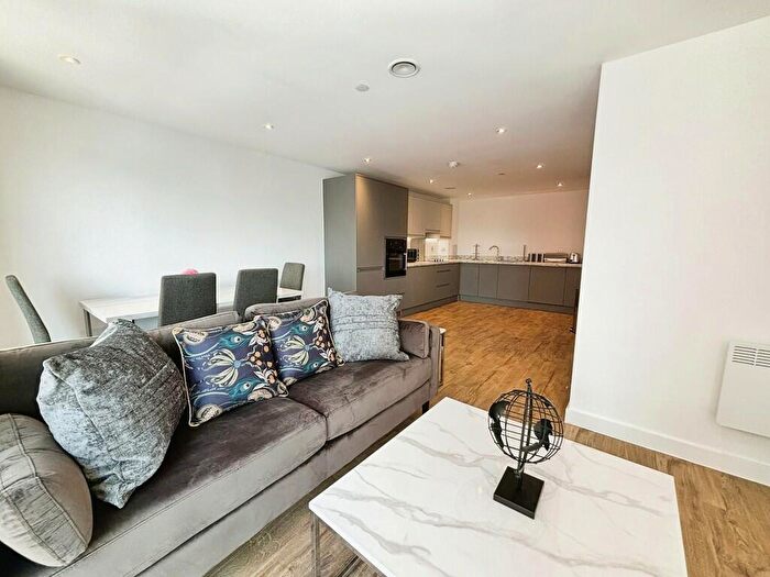 1 Bedroom Apartment To Rent In Phoenix, Saxton Lane, LS9